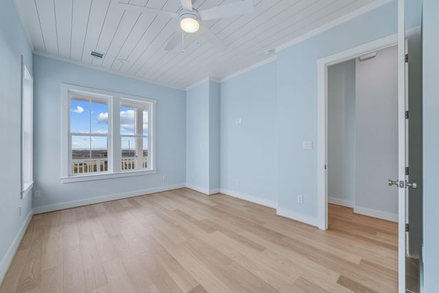 4011 Estuary Court, Galveston, TX 77554