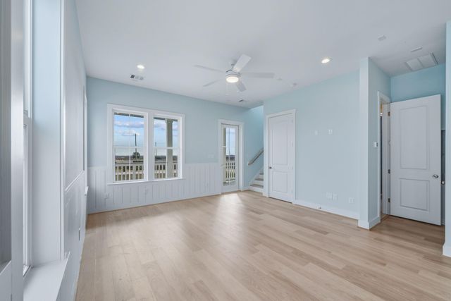 4011 Estuary Court, Galveston, TX 77554