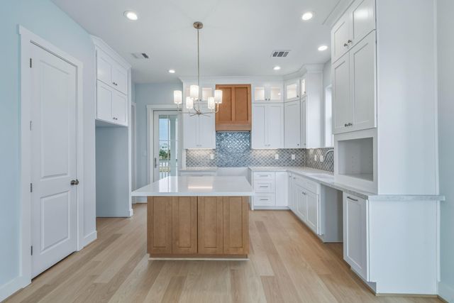 4011 Estuary Court, Galveston, TX 77554