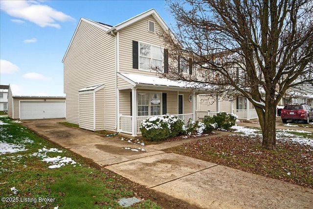 6508 Hunters Creek Blvd, Louisville, KY 40258