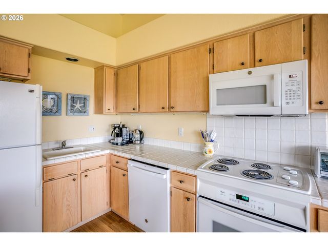 1987 GEARHART GREEN Dr 704, Gearhart, OR 97138