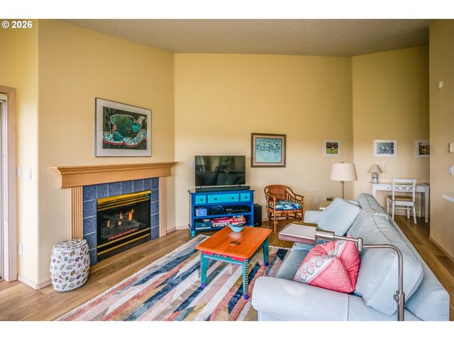 1987 GEARHART GREEN Dr 704, Gearhart, OR 97138