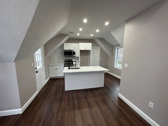 278 Cohannet St, Taunton, MA 02780