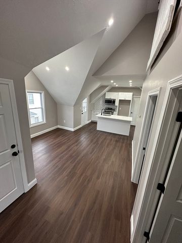 278 Cohannet St, Taunton, MA 02780