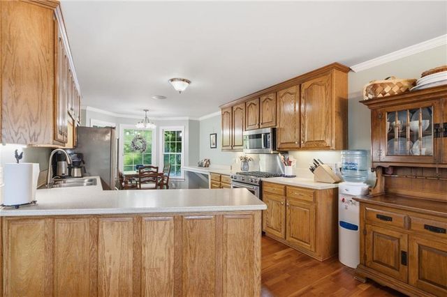 9600 Lakeside Way, Gainesville, GA 30506
