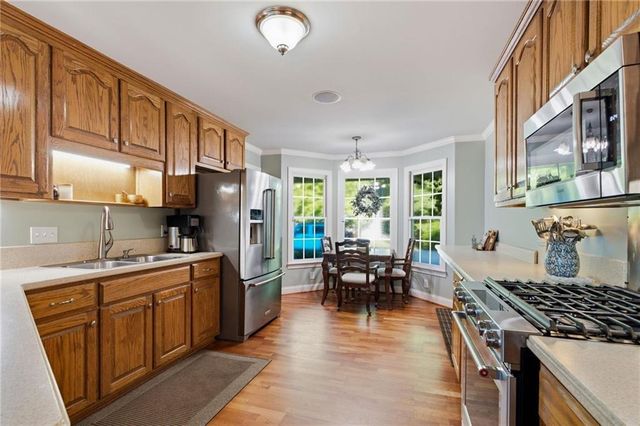 9600 Lakeside Way, Gainesville, GA 30506