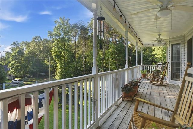 9600 Lakeside Way, Gainesville, GA 30506