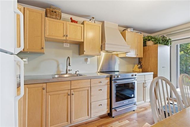 9600 Lakeside Way, Gainesville, GA 30506