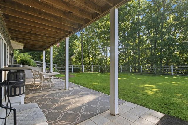 9600 Lakeside Way, Gainesville, GA 30506