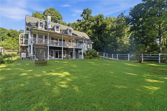 9600 Lakeside Way, Gainesville, GA 30506