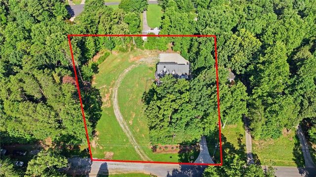 9600 Lakeside Way, Gainesville, GA 30506