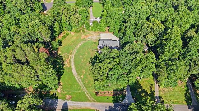 9600 Lakeside Way, Gainesville, GA 30506