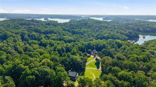 9600 Lakeside Way, Gainesville, GA 30506
