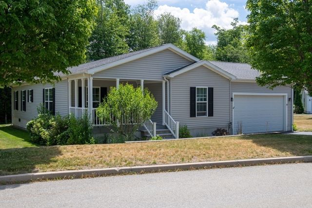 4 Leslie Court, Rockland, MA 02370