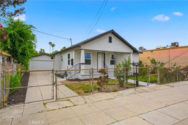 1279 Vine, San Bernardino, CA 92411