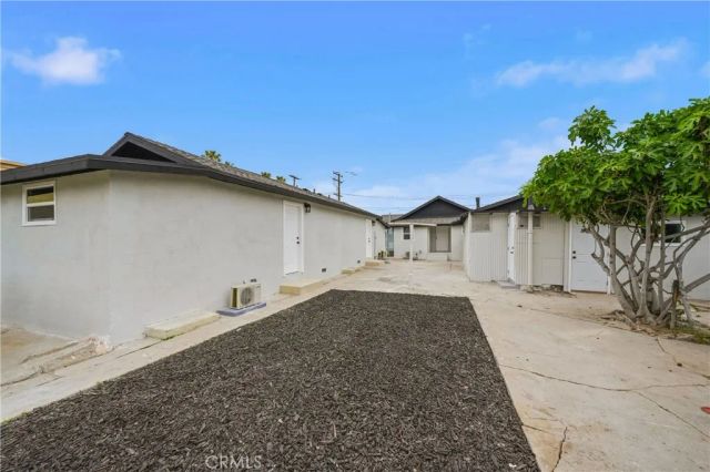 1279 Vine, San Bernardino, CA 92411