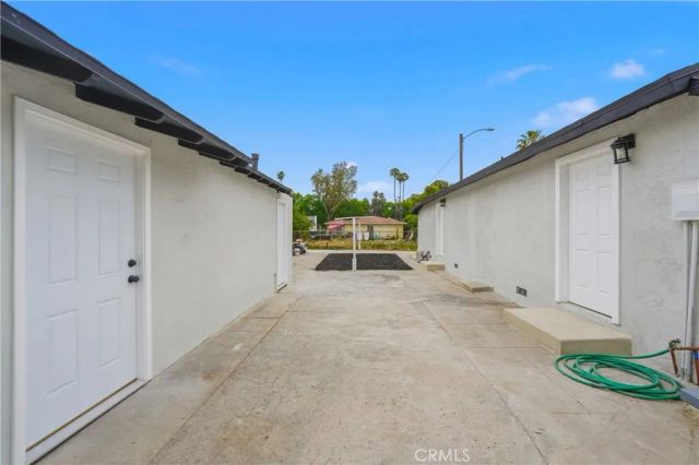 1279 Vine, San Bernardino, CA 92411