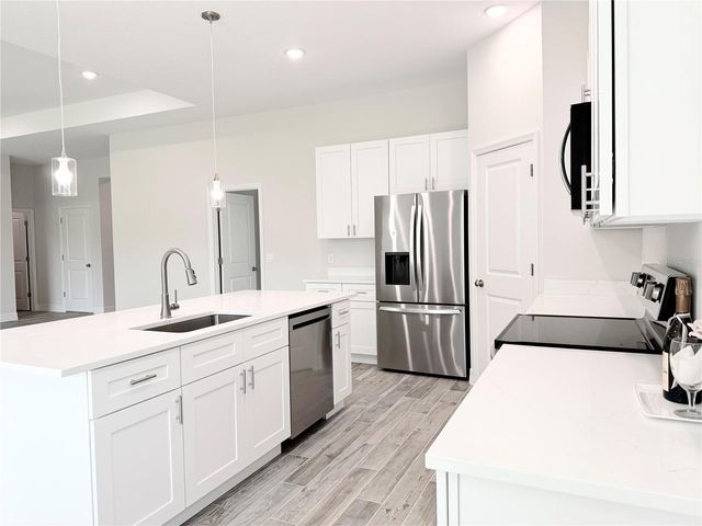 30280 W BLUEBELL AVENUE, Eustis, FL 32736
