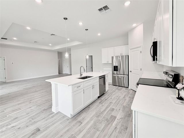 30280 W BLUEBELL AVENUE, Eustis, FL 32736