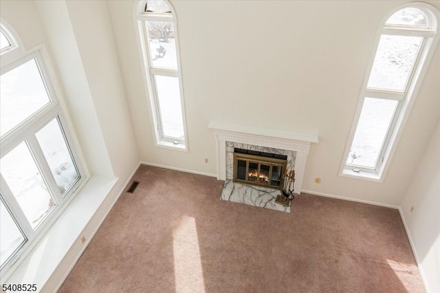 4 Updike Ave, Hillsborough Twp., NJ 08844