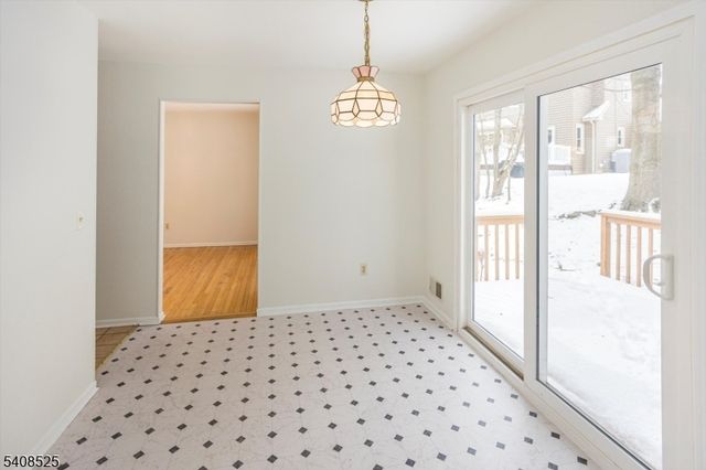 4 Updike Ave, Hillsborough Twp., NJ 08844