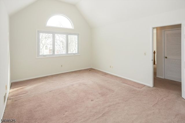 4 Updike Ave, Hillsborough Twp., NJ 08844