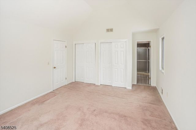 4 Updike Ave, Hillsborough Twp., NJ 08844