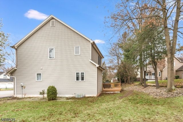 4 Updike Ave, Hillsborough Twp., NJ 08844