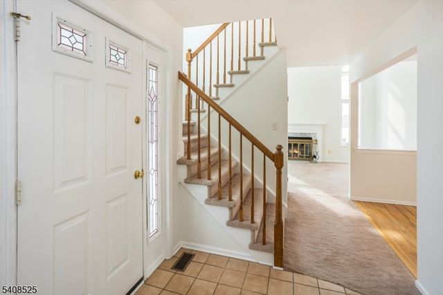 4 Updike Ave, Hillsborough Twp., NJ 08844