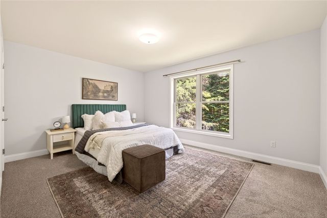 1537 Cranberry Pond, Victor, NY 14564