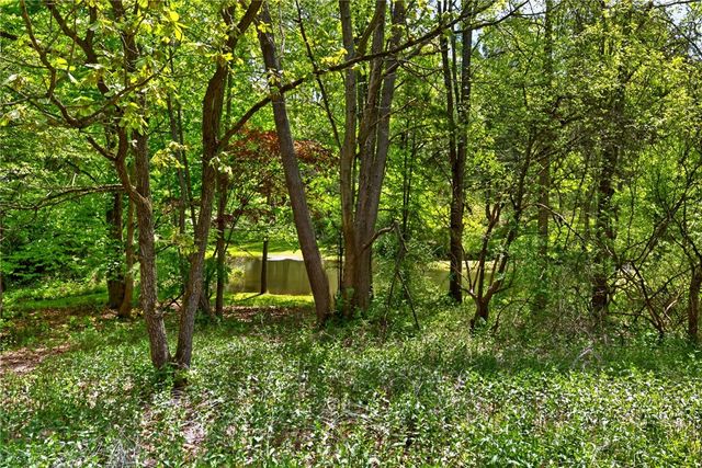 1537 Cranberry Pond, Victor, NY 14564