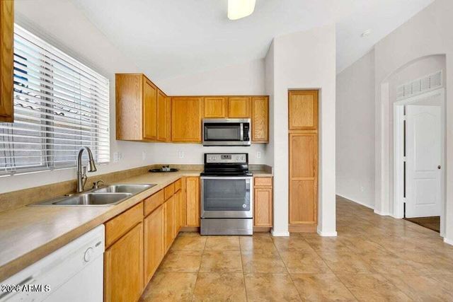 24039 N MOJAVE Lane, Florence, AZ 85132