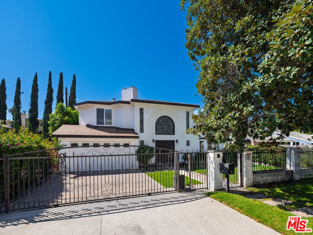 5417 Allott Avenue, Sherman Oaks, CA 91401