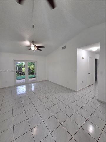 306 NW 114th Avenue 3-101, Sweetwater, FL 33172