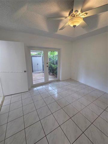 306 NW 114th Avenue 3-101, Sweetwater, FL 33172