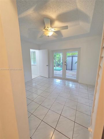 306 NW 114th Avenue 3-101, Sweetwater, FL 33172