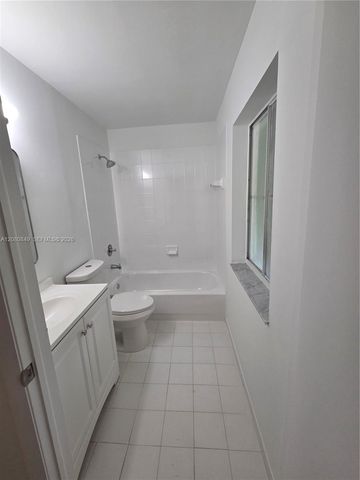 306 NW 114th Avenue 3-101, Sweetwater, FL 33172