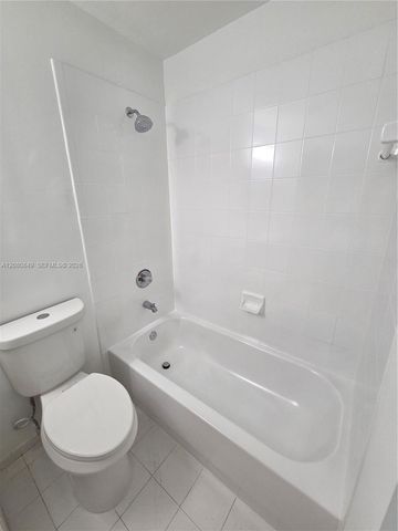 306 NW 114th Avenue 3-101, Sweetwater, FL 33172