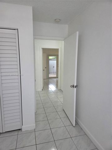 306 NW 114th Avenue 3-101, Sweetwater, FL 33172