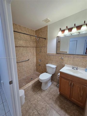 306 NW 114th Avenue 3-101, Sweetwater, FL 33172