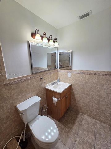 306 NW 114th Avenue 3-101, Sweetwater, FL 33172