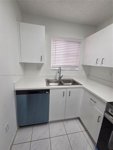 306 NW 114th Avenue 3-101, Sweetwater, FL 33172