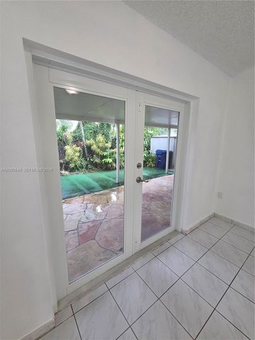 306 NW 114th Avenue 3-101, Sweetwater, FL 33172
