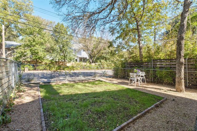 515 Pecan Grove Rd A, Austin, TX 78704