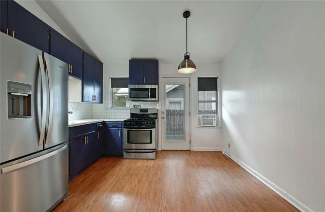 515 Pecan Grove Rd A, Austin, TX 78704