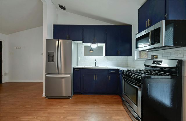 515 Pecan Grove Rd A, Austin, TX 78704