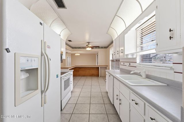 222 BEECHWOOD Court, Orange Park, FL 32073