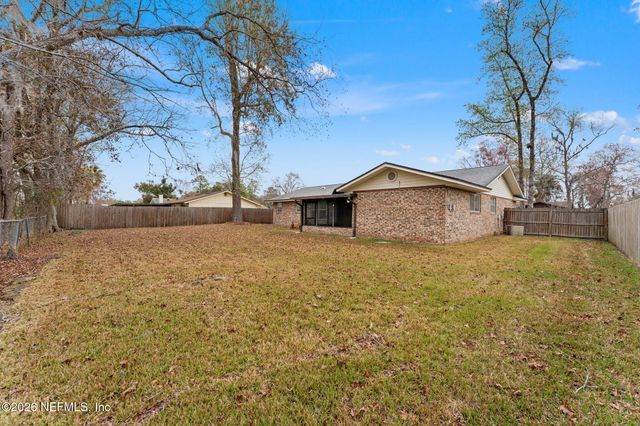 222 BEECHWOOD Court, Orange Park, FL 32073