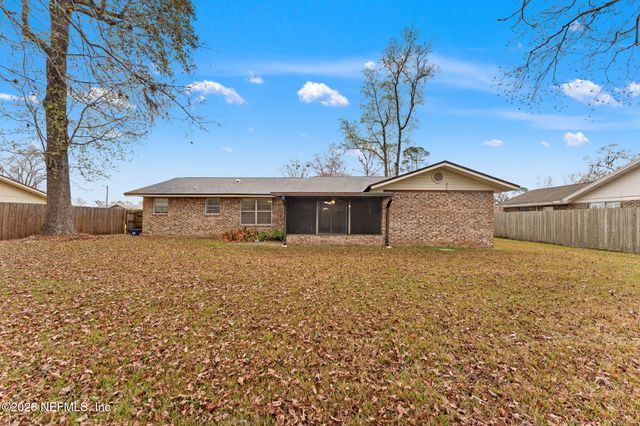 222 BEECHWOOD Court, Orange Park, FL 32073