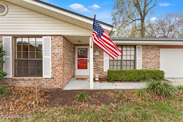 222 BEECHWOOD Court, Orange Park, FL 32073